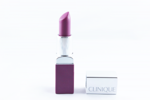 rouges à lèvres pour une peau noire: Clinique Pop